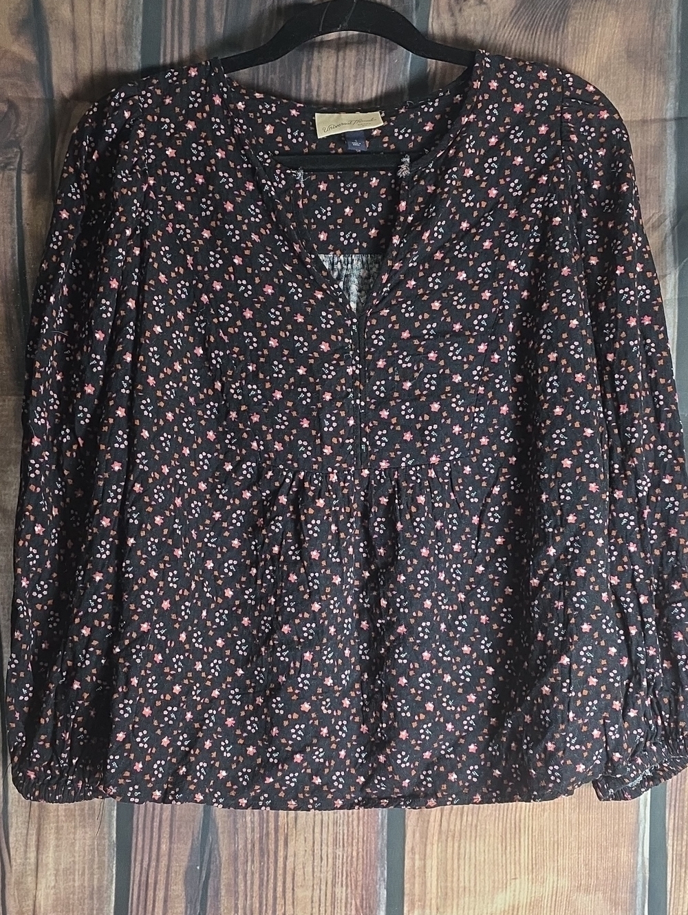 Universal Thread S Black Blouse with Pink Floral Print